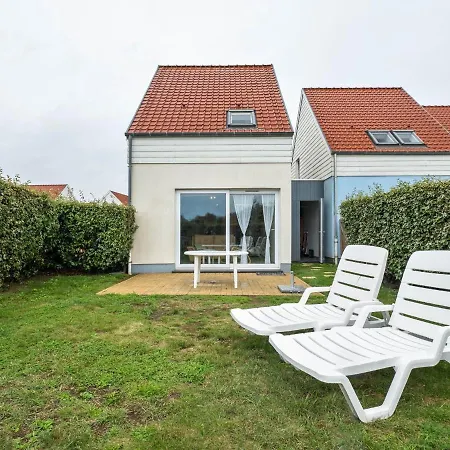 Cosy With Garden In 펜션