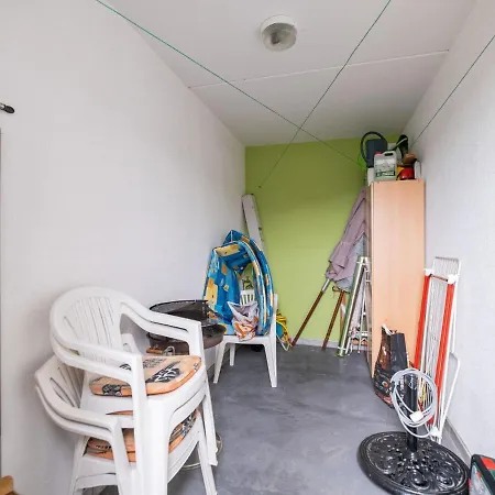 Cosy With Garden In 위머로우
